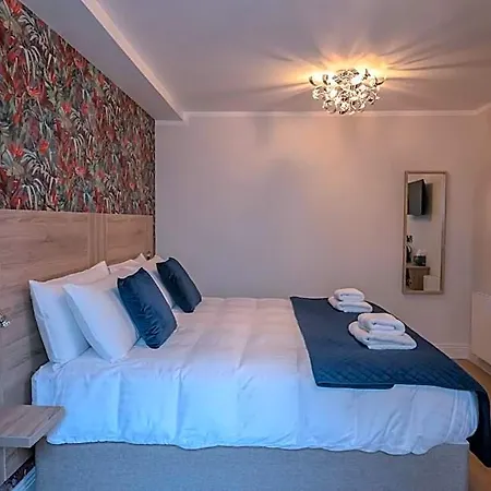Selskar Court * ويكسفورد